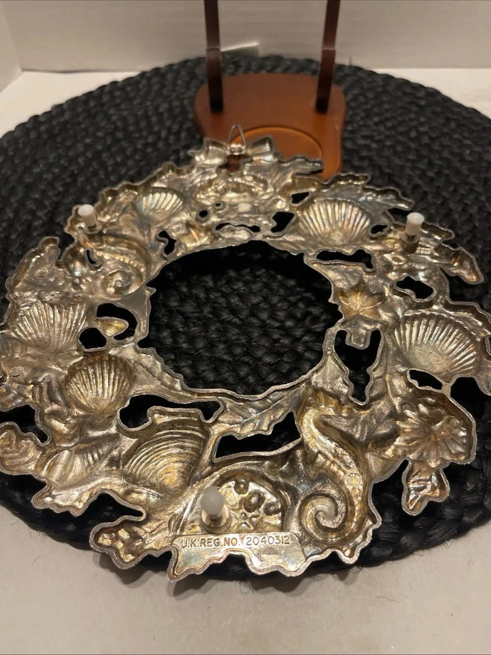 Vintage Ornate Silver Shell & Seahorse Decorative Wall wreath